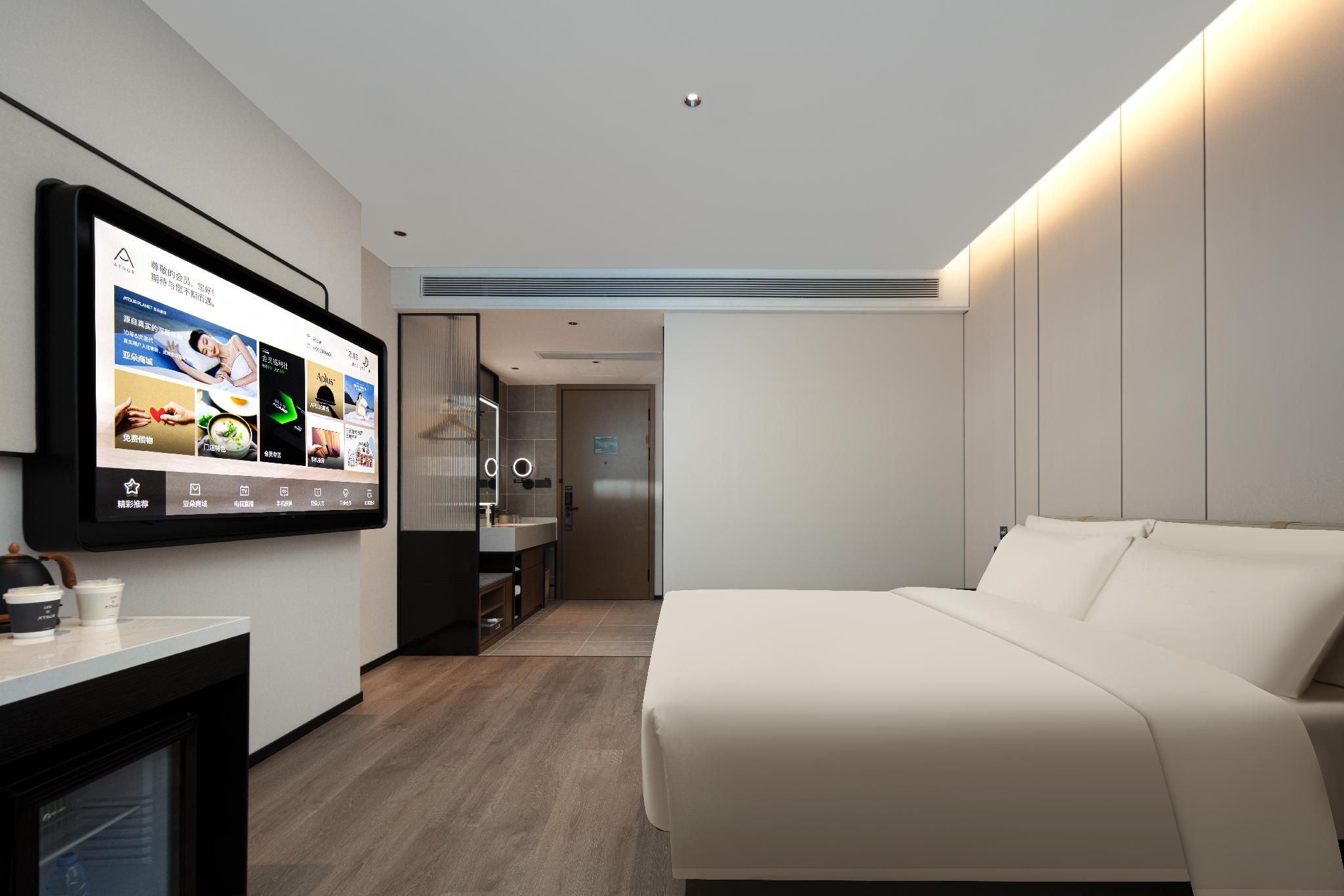 Executive room, Guest room, 1 Queen