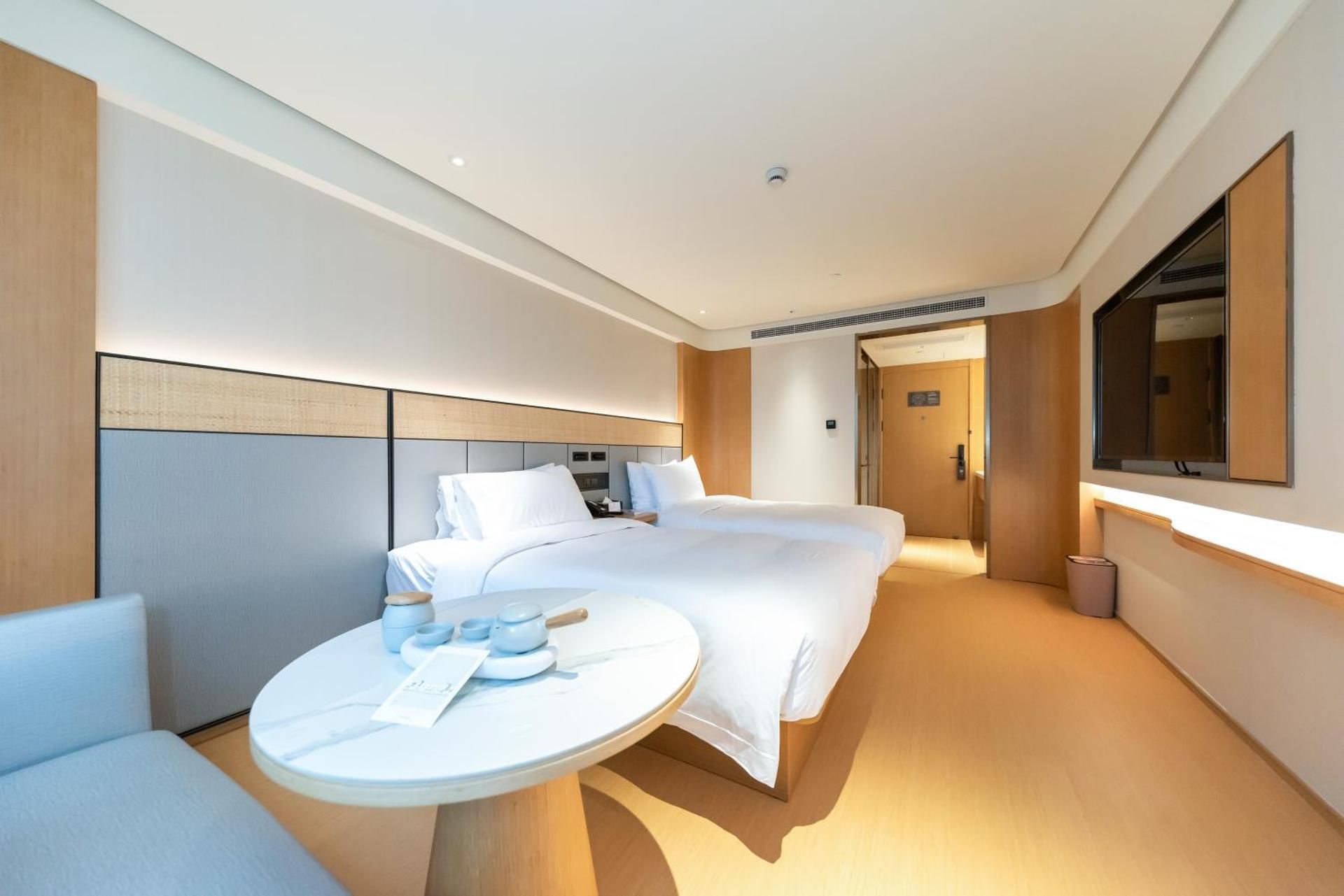 Superior Partial Sea View Twin Bed