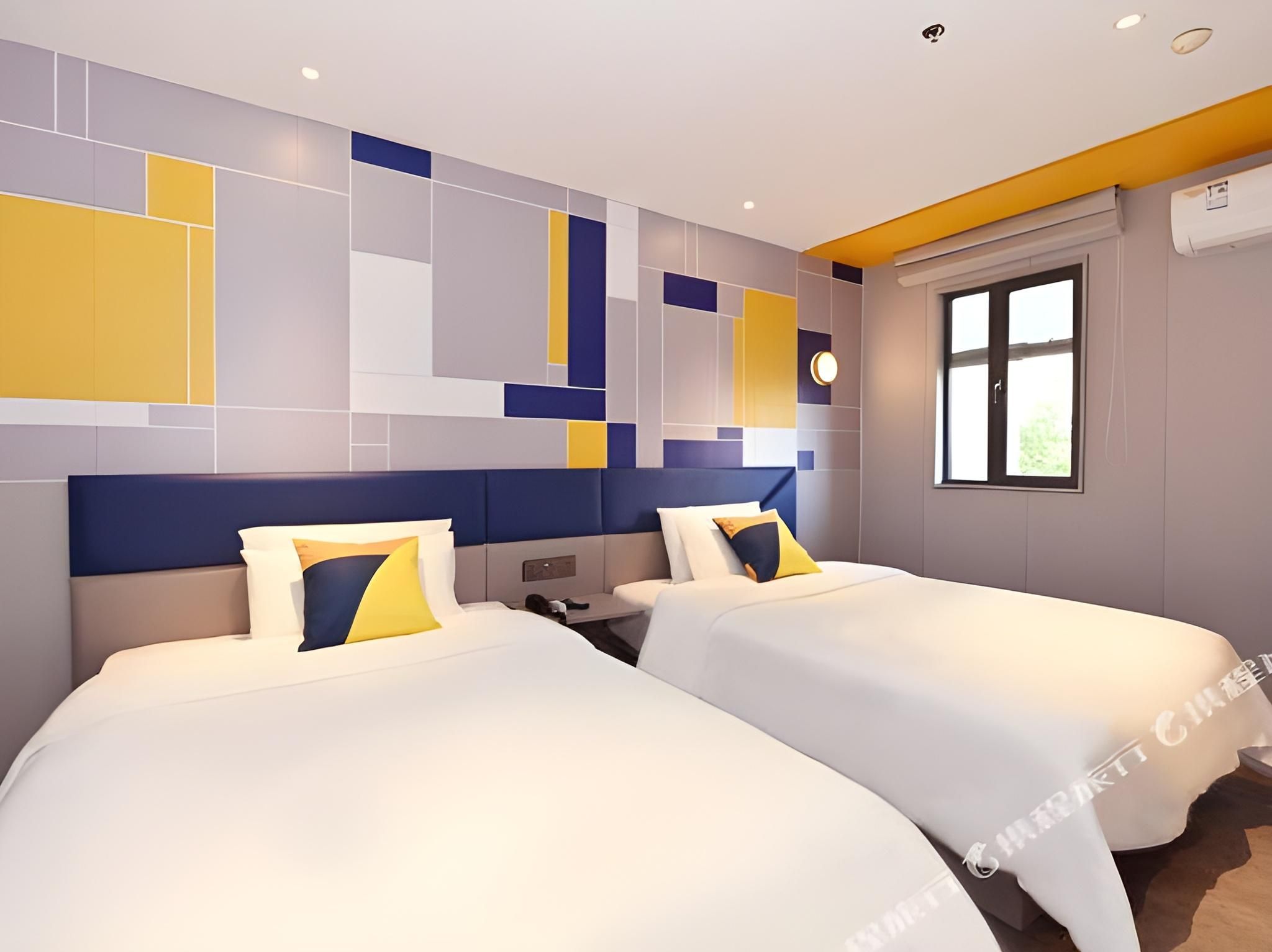 Traditional Twin Room