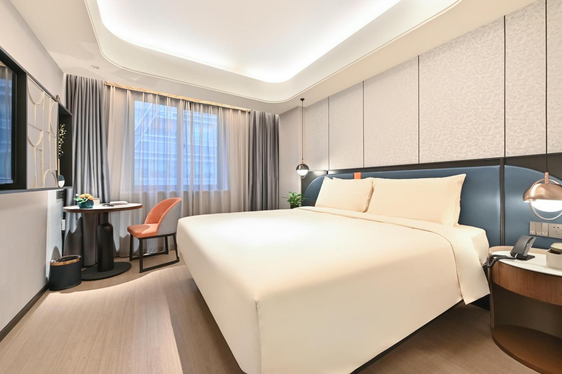 Atour X Hotel Shanghai Nanjing West Road Executive room, Guest room, 1 Queen