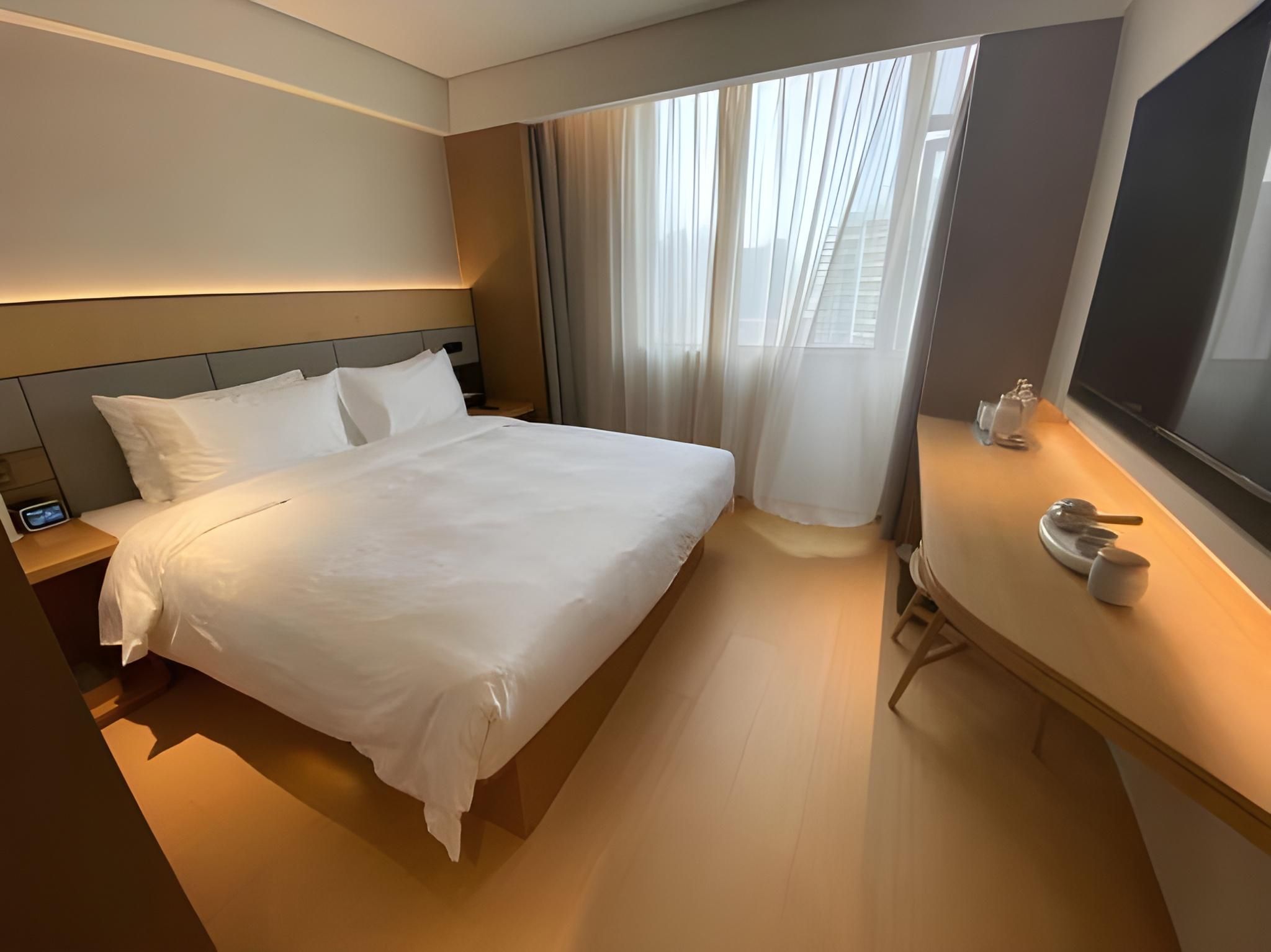 Huazhu - Business Bed Room