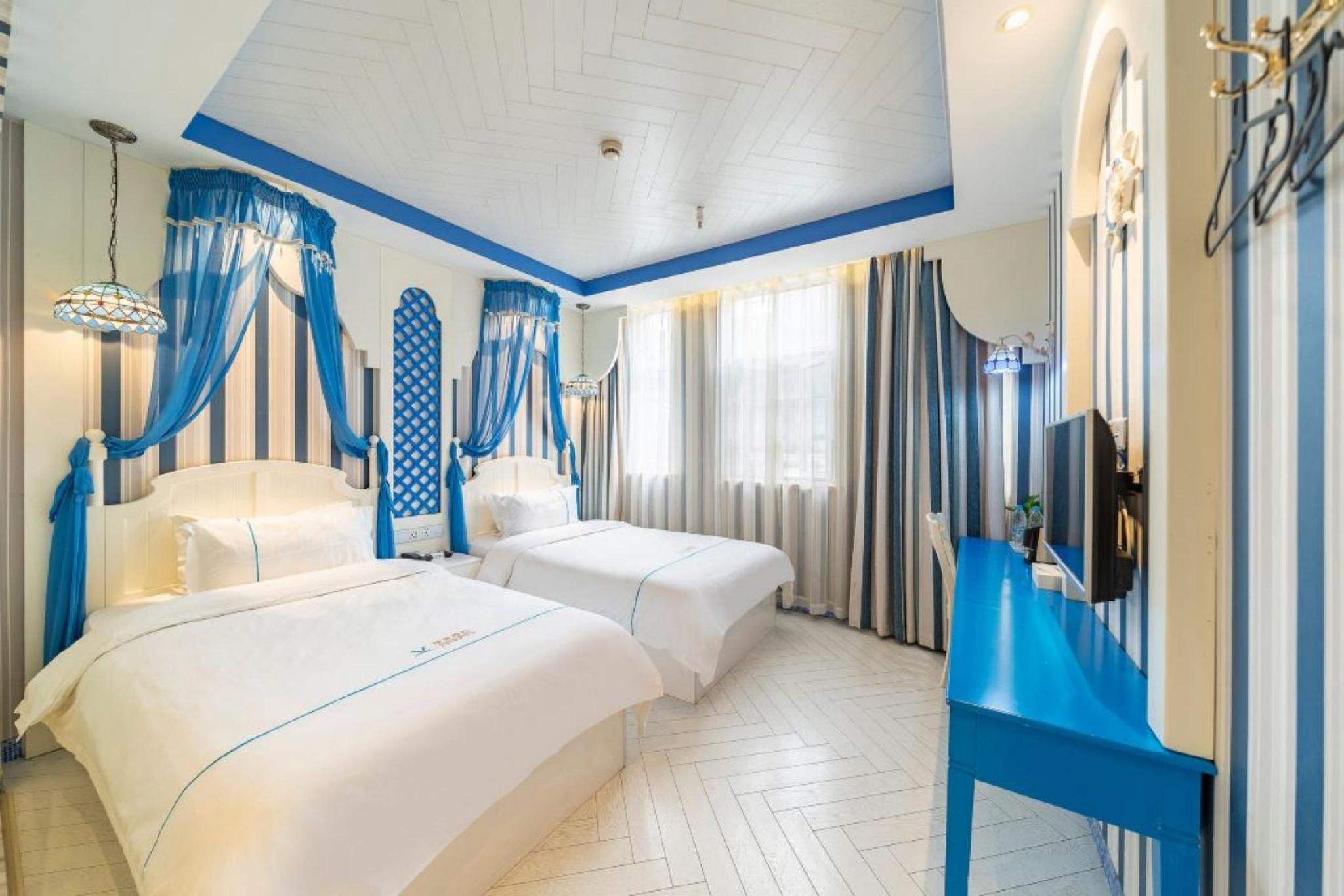 Spacious Twin Room