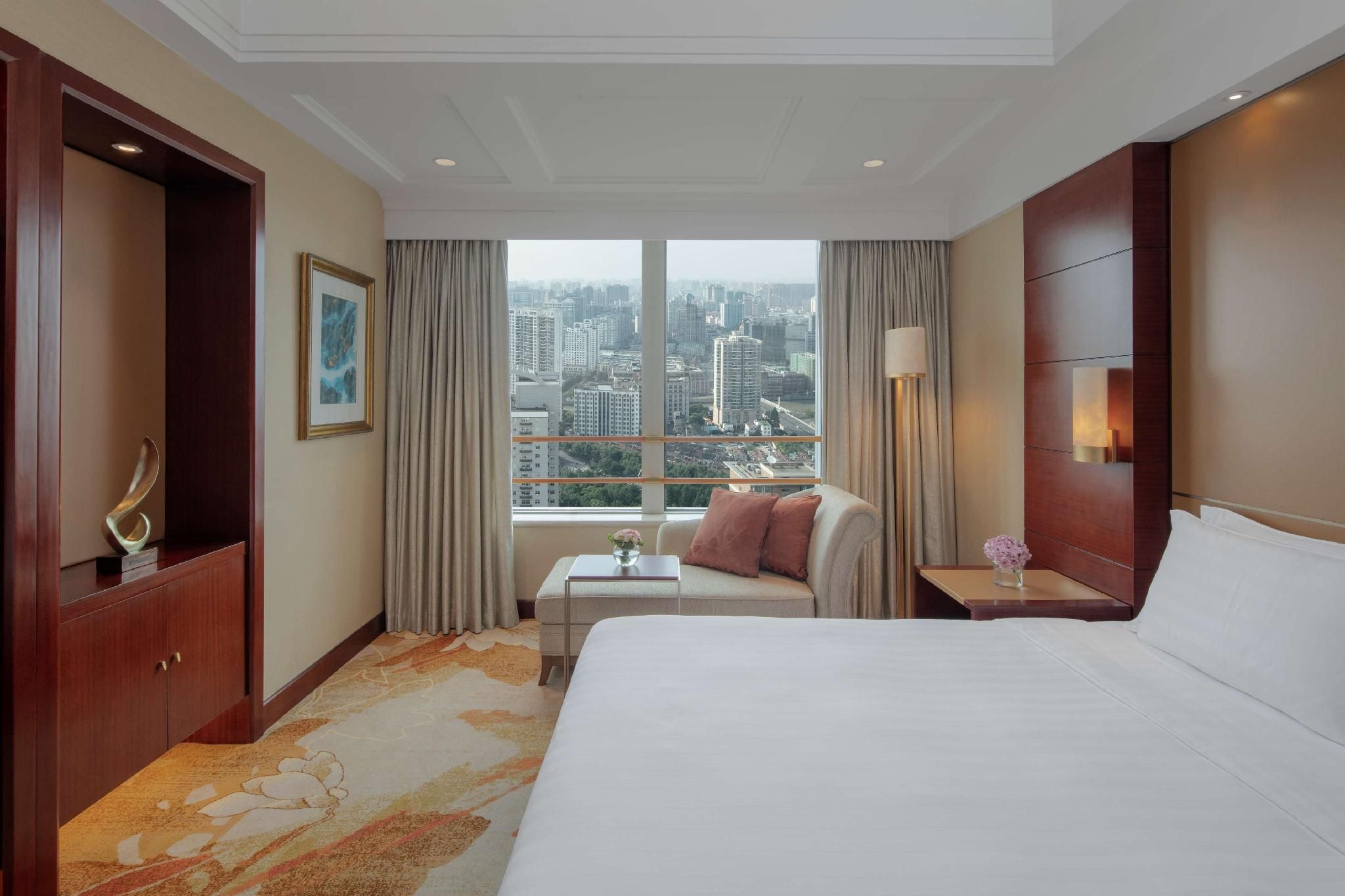 Business Class Executive Suite