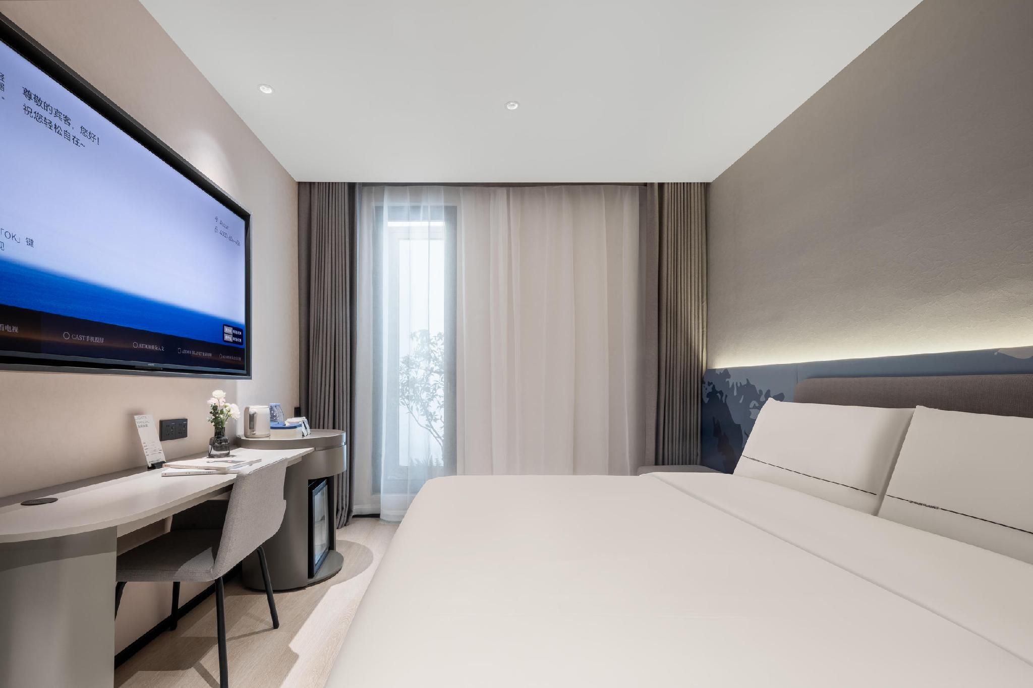 Comfort Queen Room