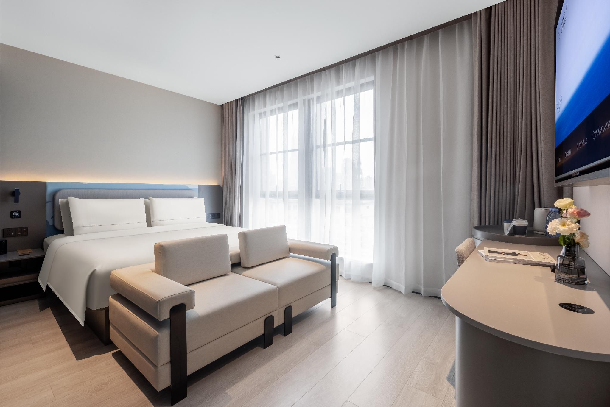 Atour - Superior 1 Bed Room with City View