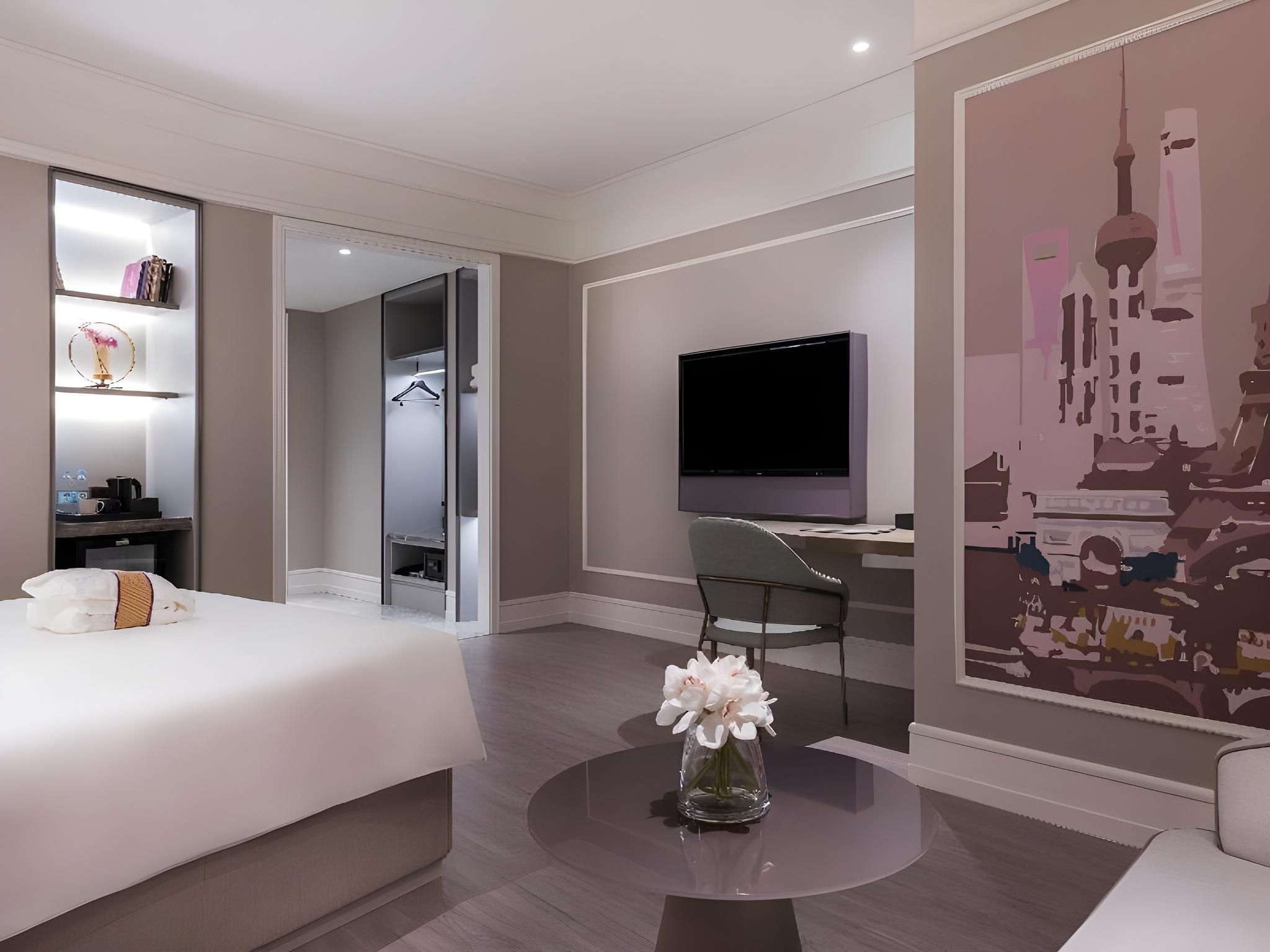 Executive Room 1 King Bed
