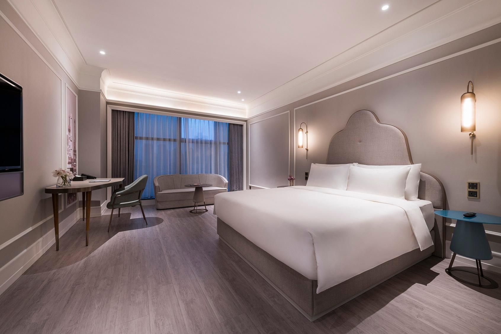 Executive Room 1 King Bed