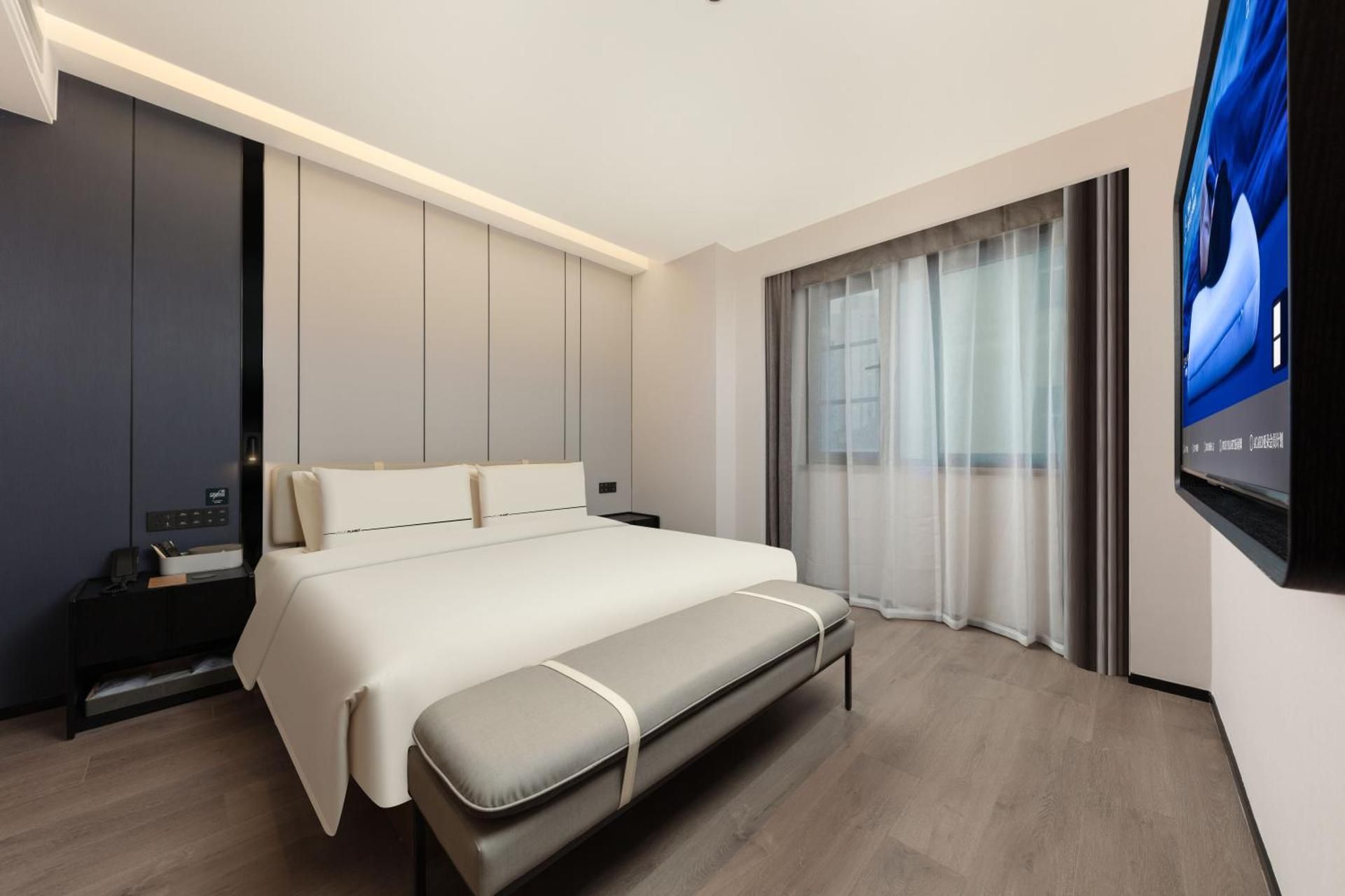 Premier Suites