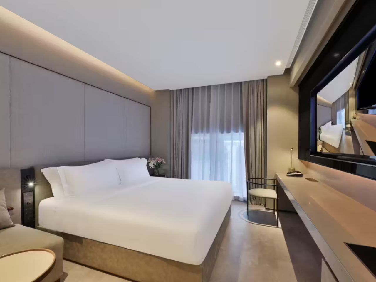 Select View Room with Balcony
