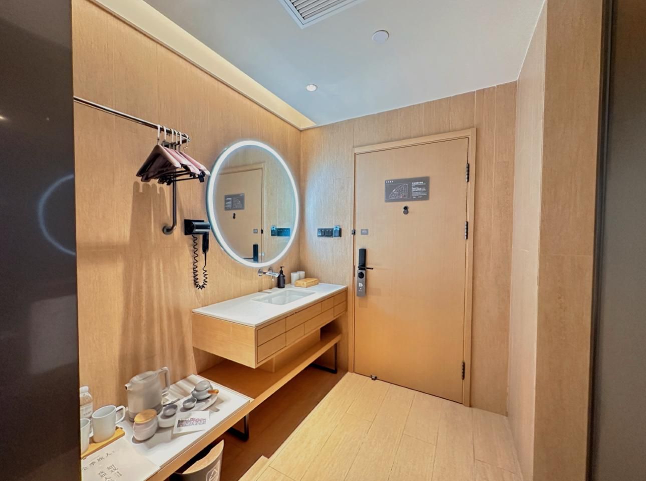 Queen Room A
