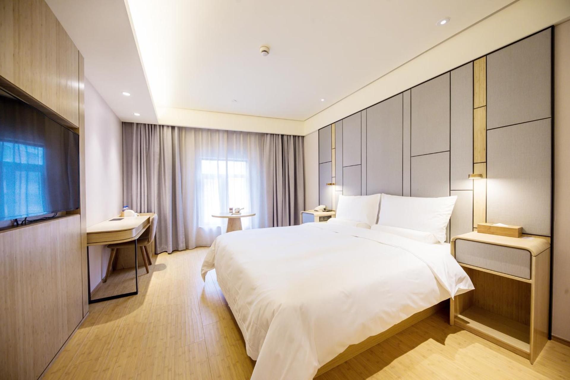 Huazhu - Business Bed Room