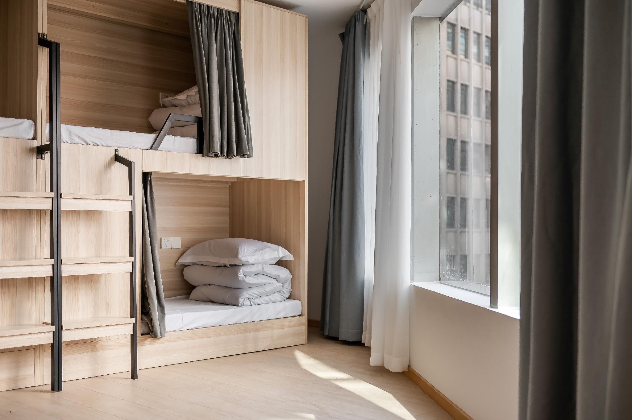 Business Single Room without Window