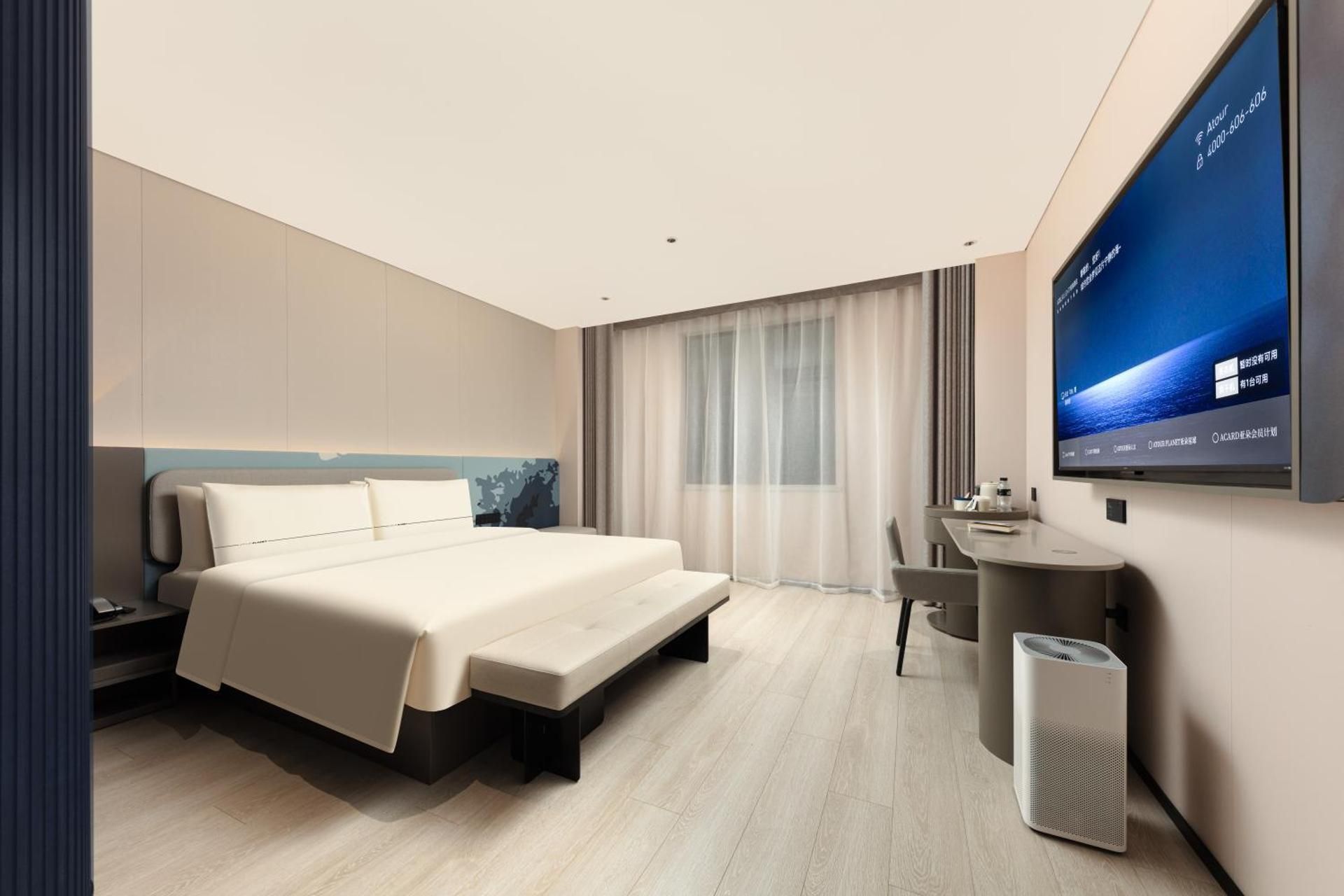 Comfort Queen Room