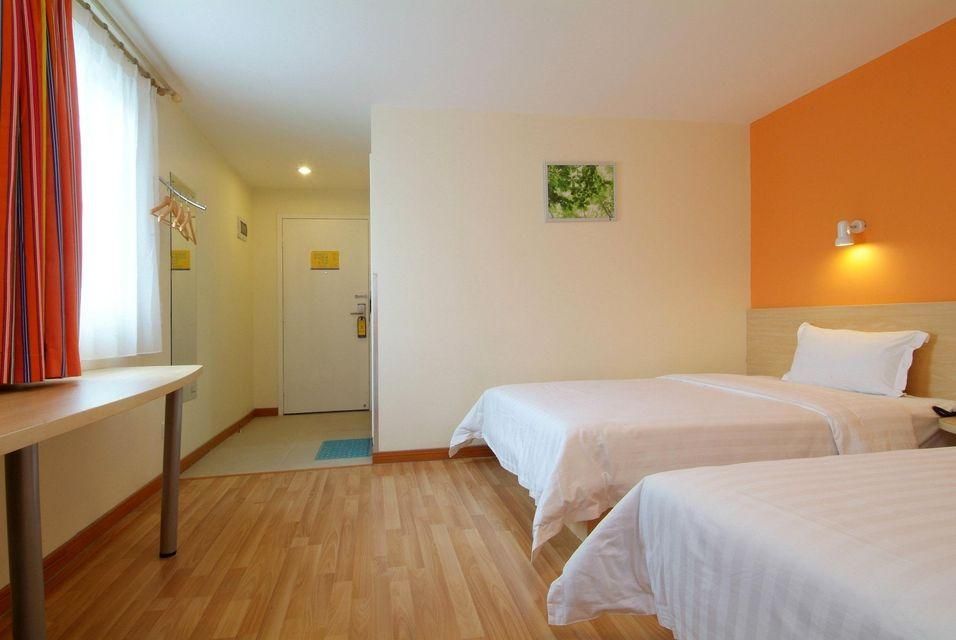 Business Twin Room
