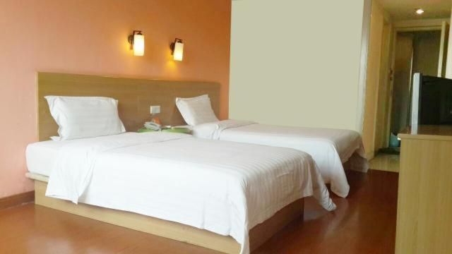 Business Twin Room