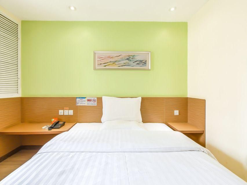 WH - Traditional Bed Room
