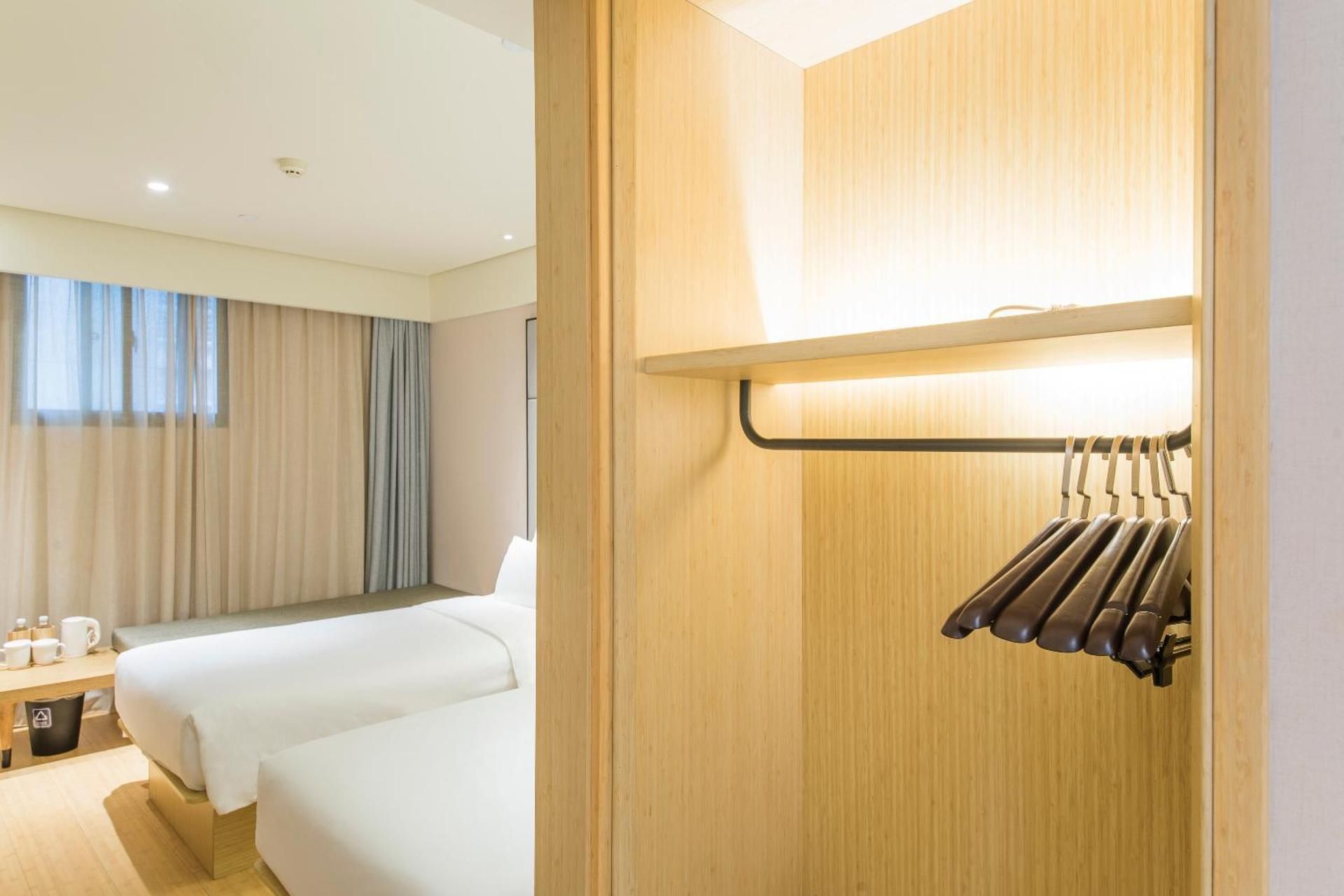 Huazhu - Twin Room