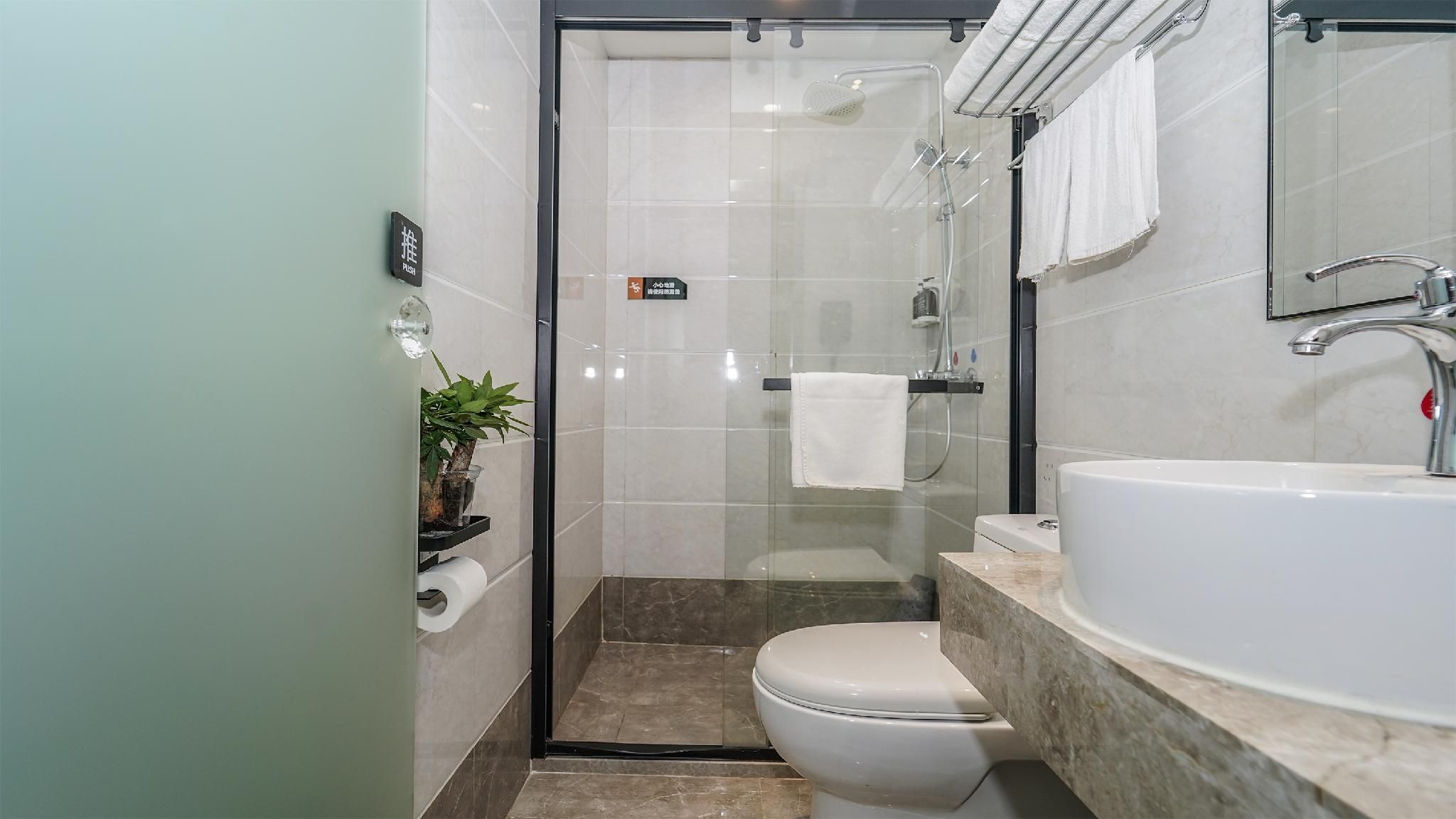 Twin Room for 3 People - Smoking