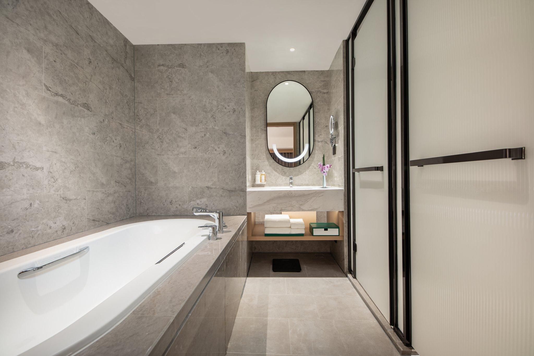 1 Bedroom Suite