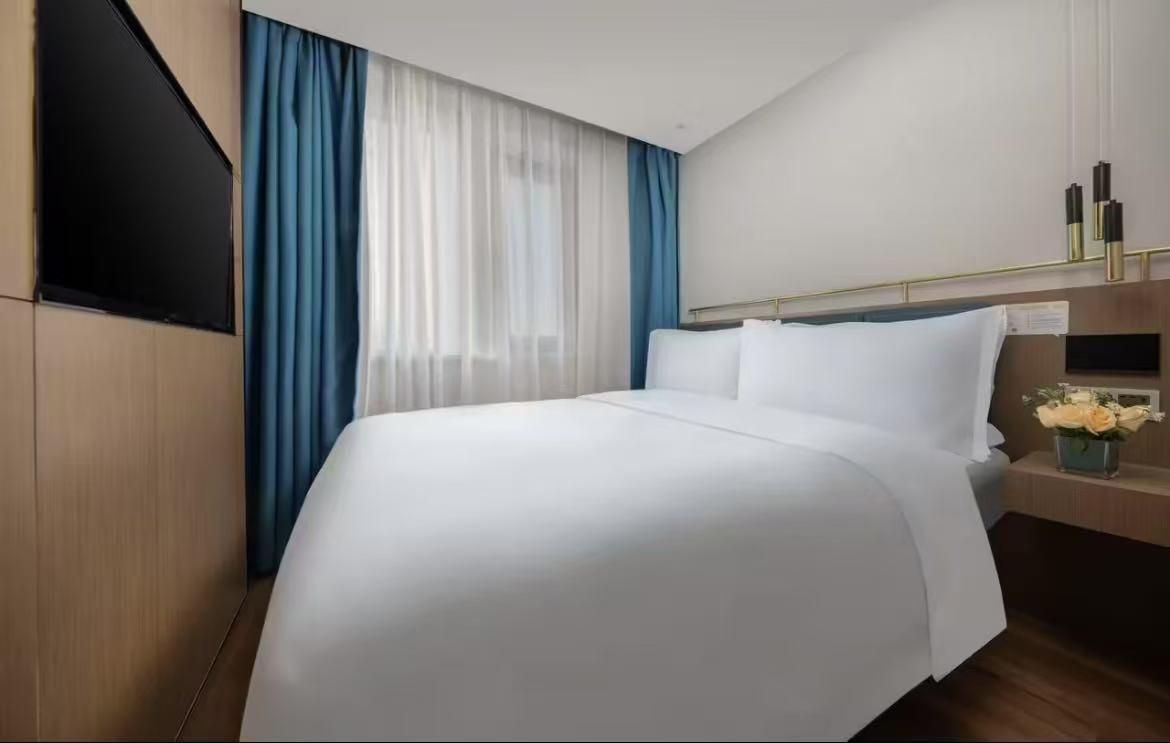 Boutique Queen Room