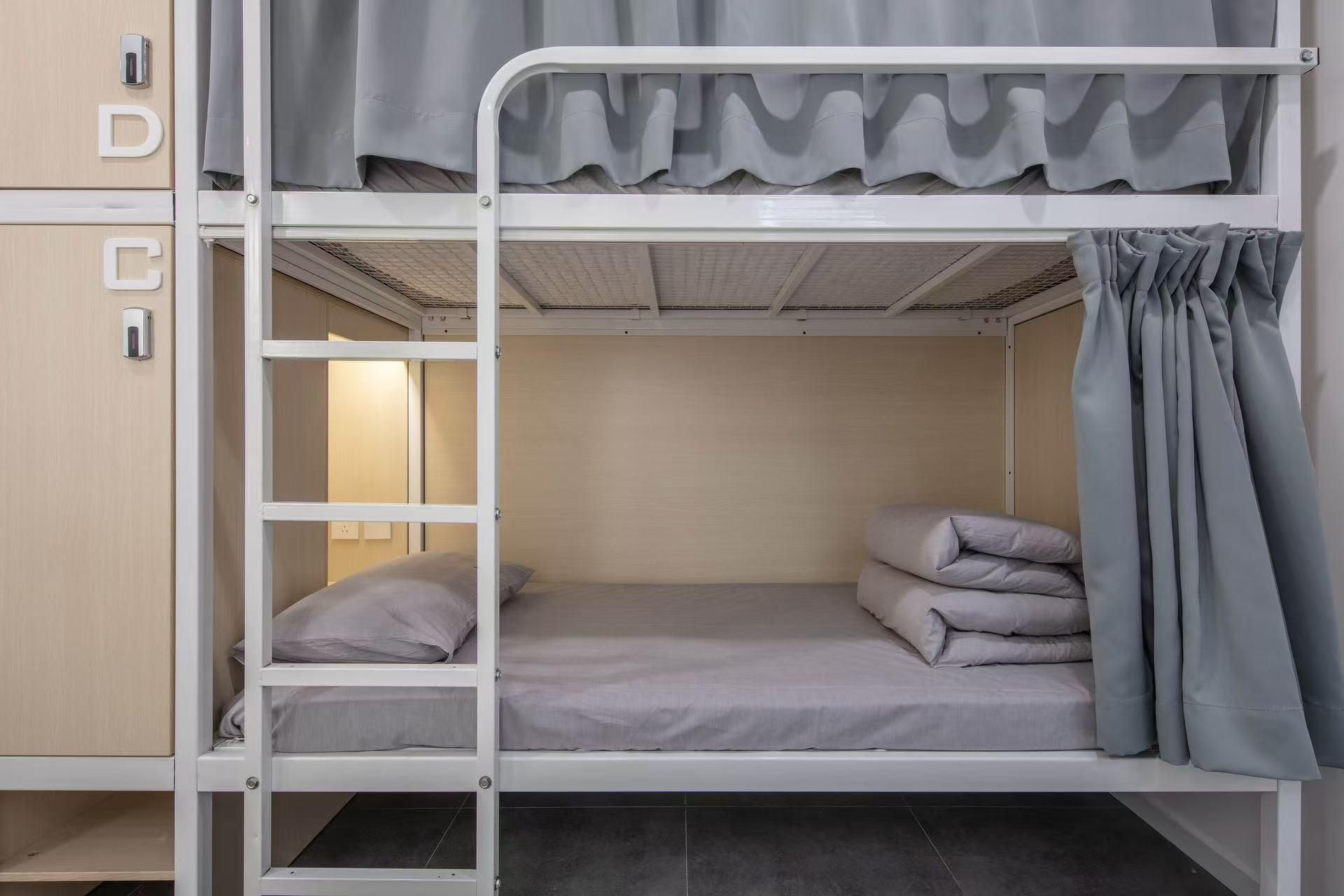 1 Person in 8-Bed Dormitory with Shared Bathroom - Female Only, 18-40 Years Old Only