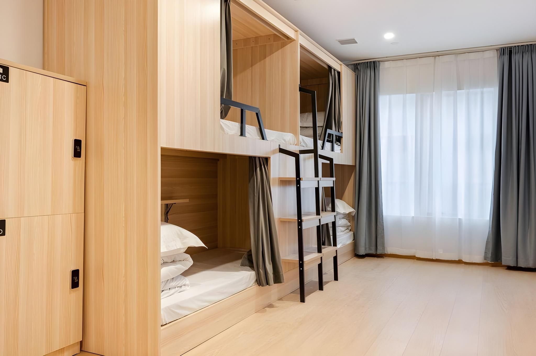 Bed in 6-Bed Female Dormitory