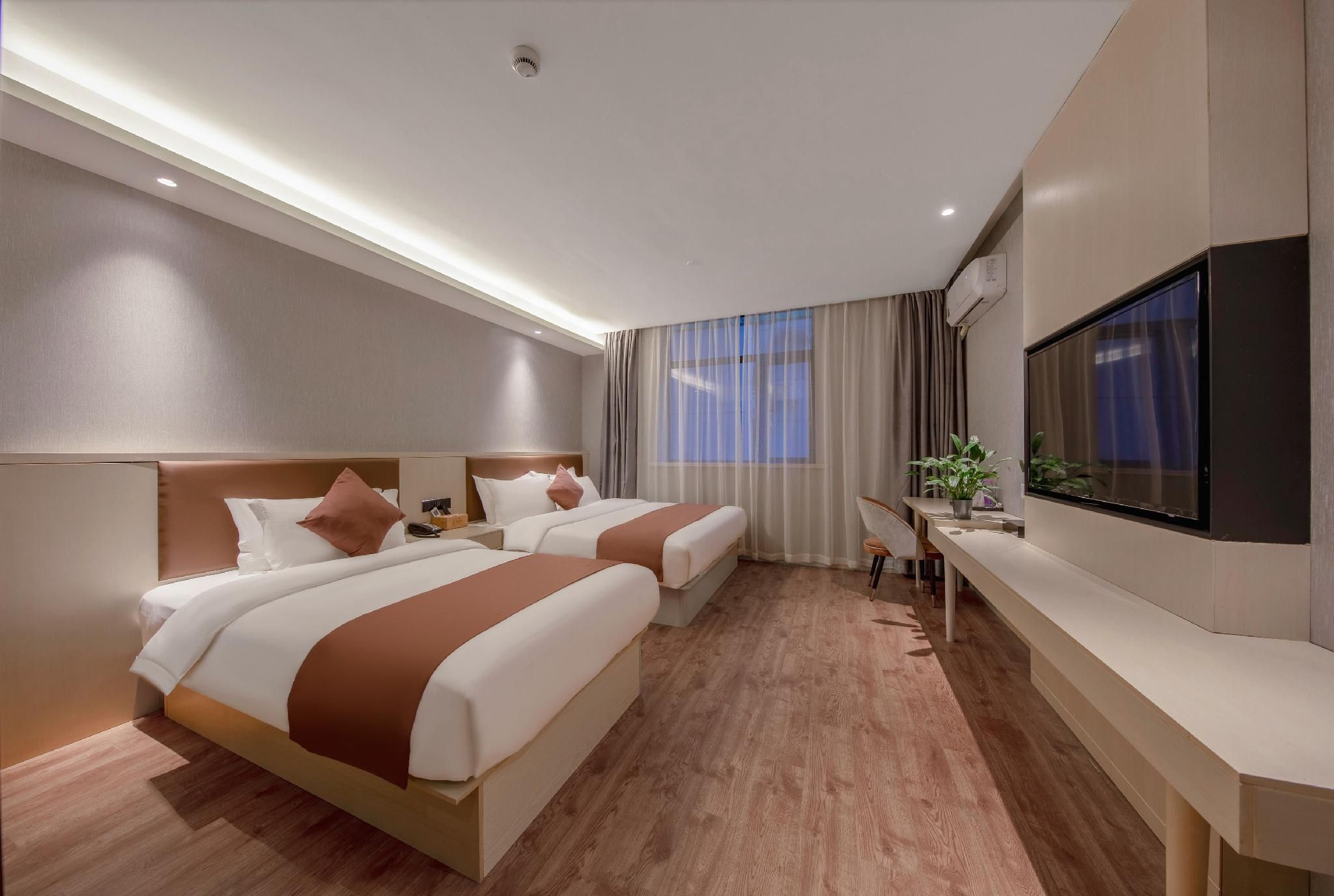 Twin Deluxe Room
