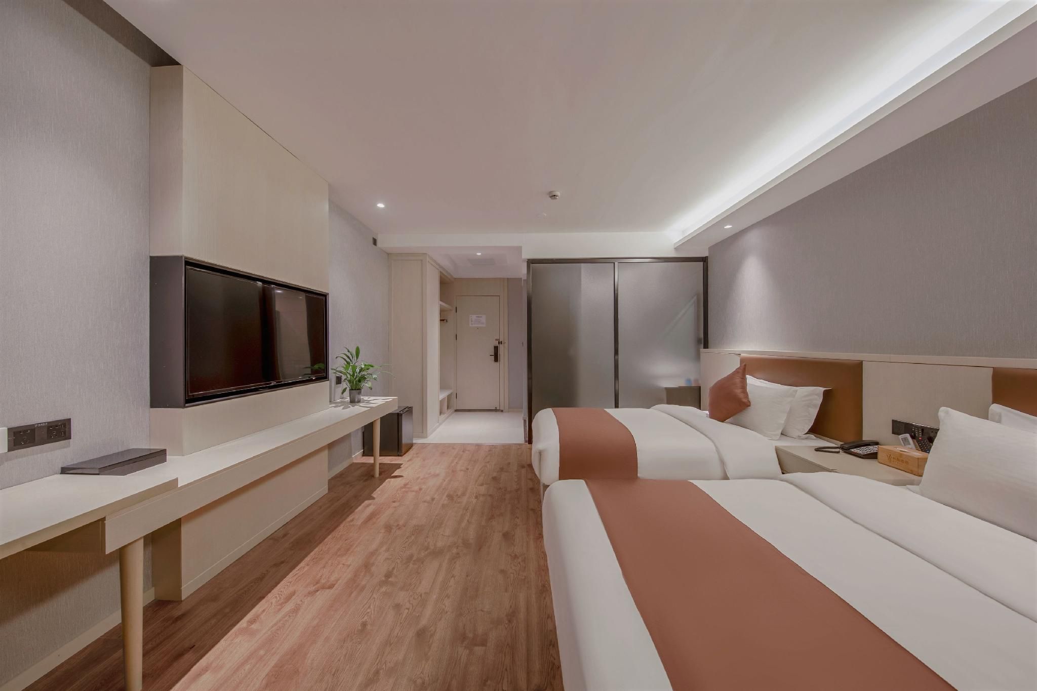 GTI - Gya Family Room