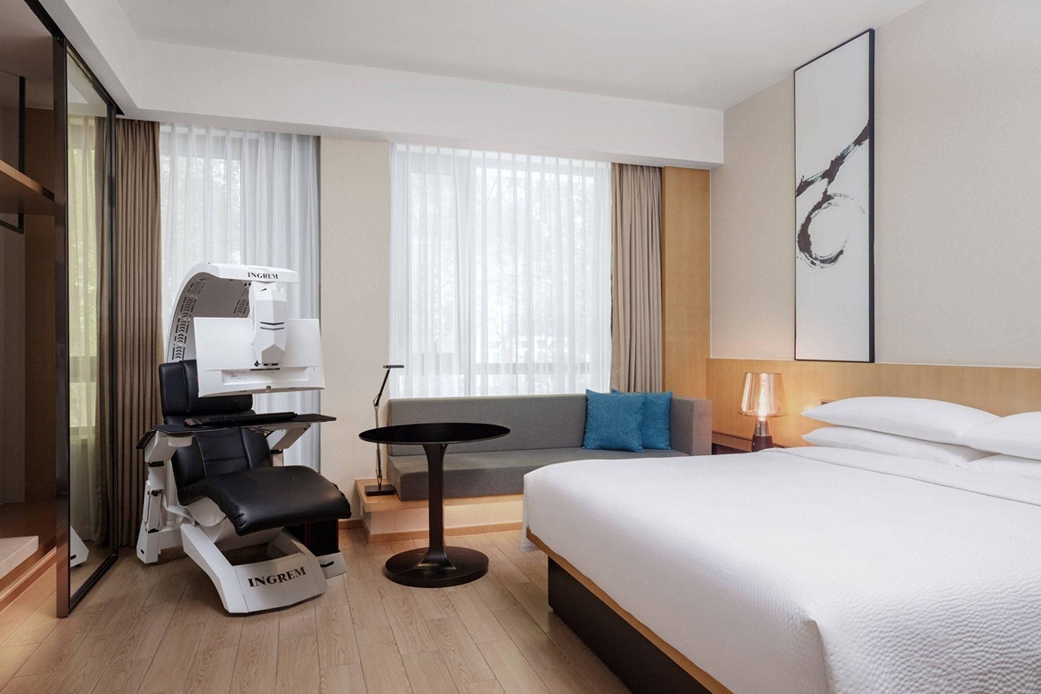 Guest Room, 1 King