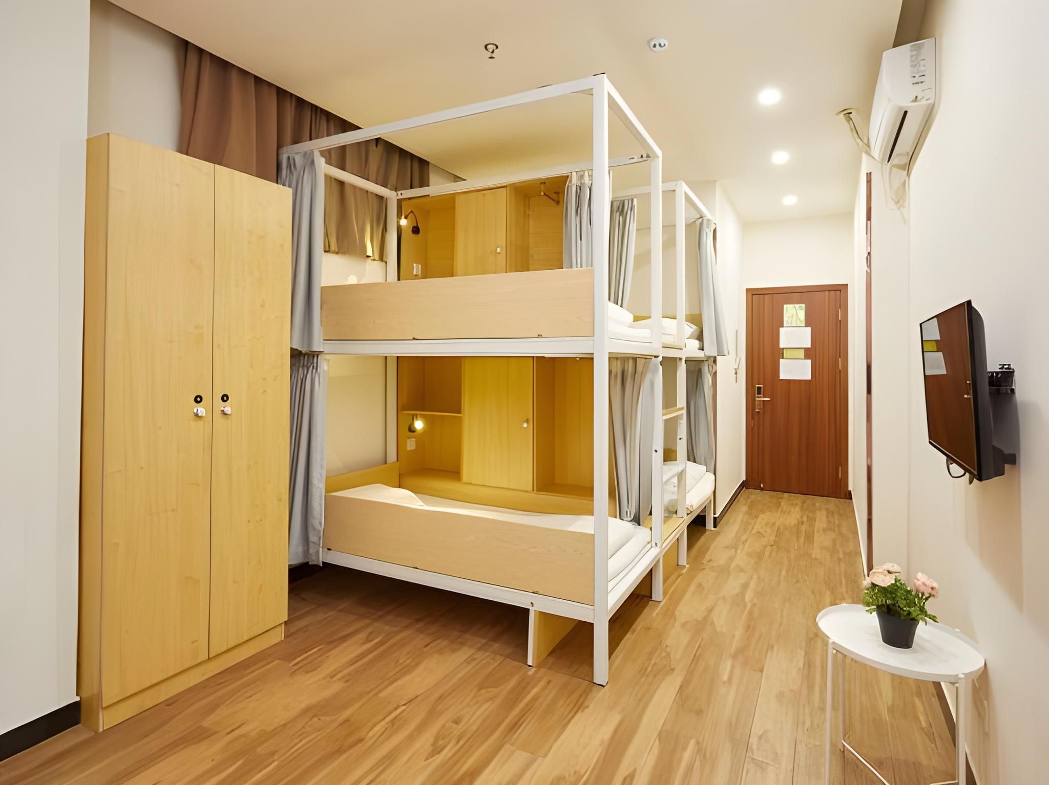 1 Person in 6-Bed Dormitory - Male Only