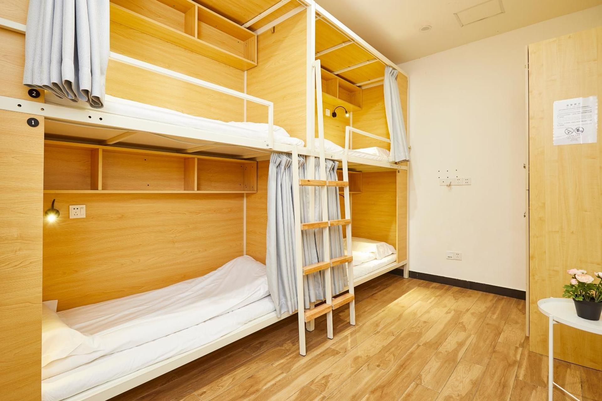 1 Person in 4-Bed Dormitory - Male Only