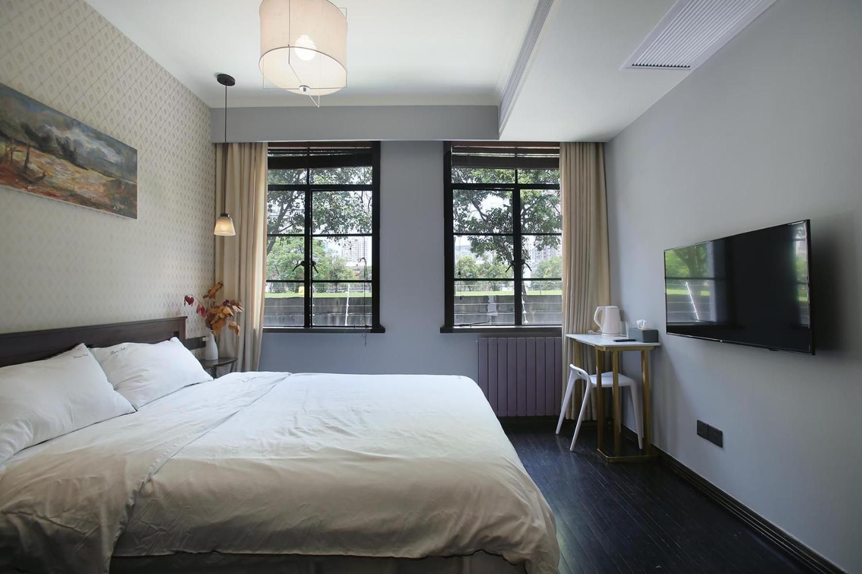 Kenya Queen Room with Garden View