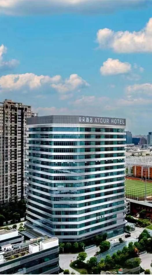 Atour Hotel Shanghai Daning Shibei High-Tech Park