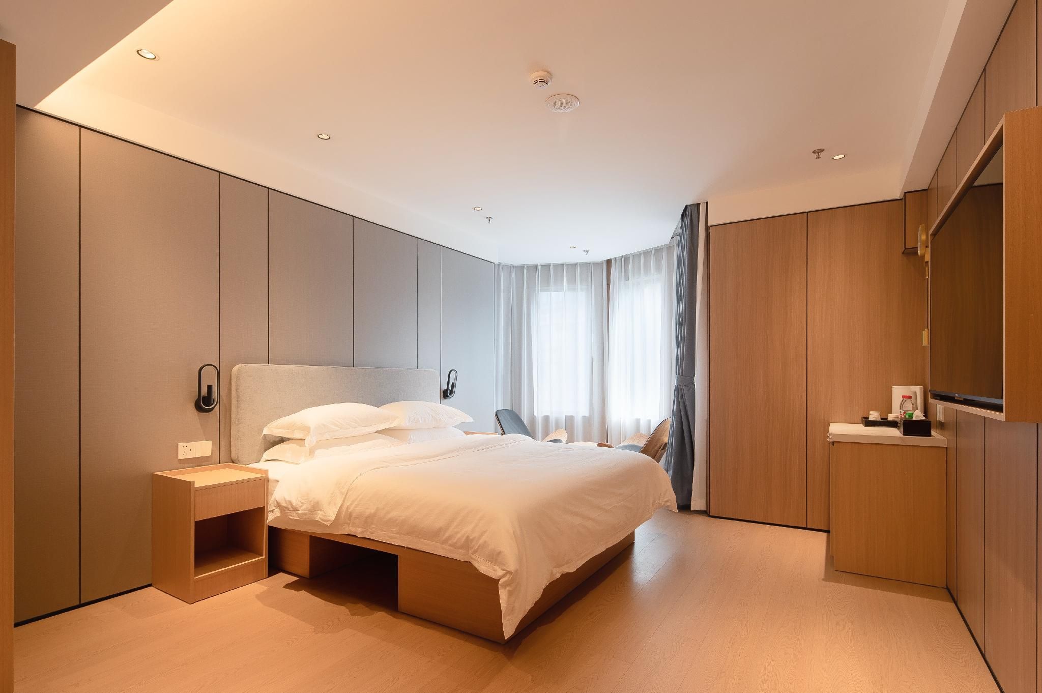 Suite 2-Bedroom