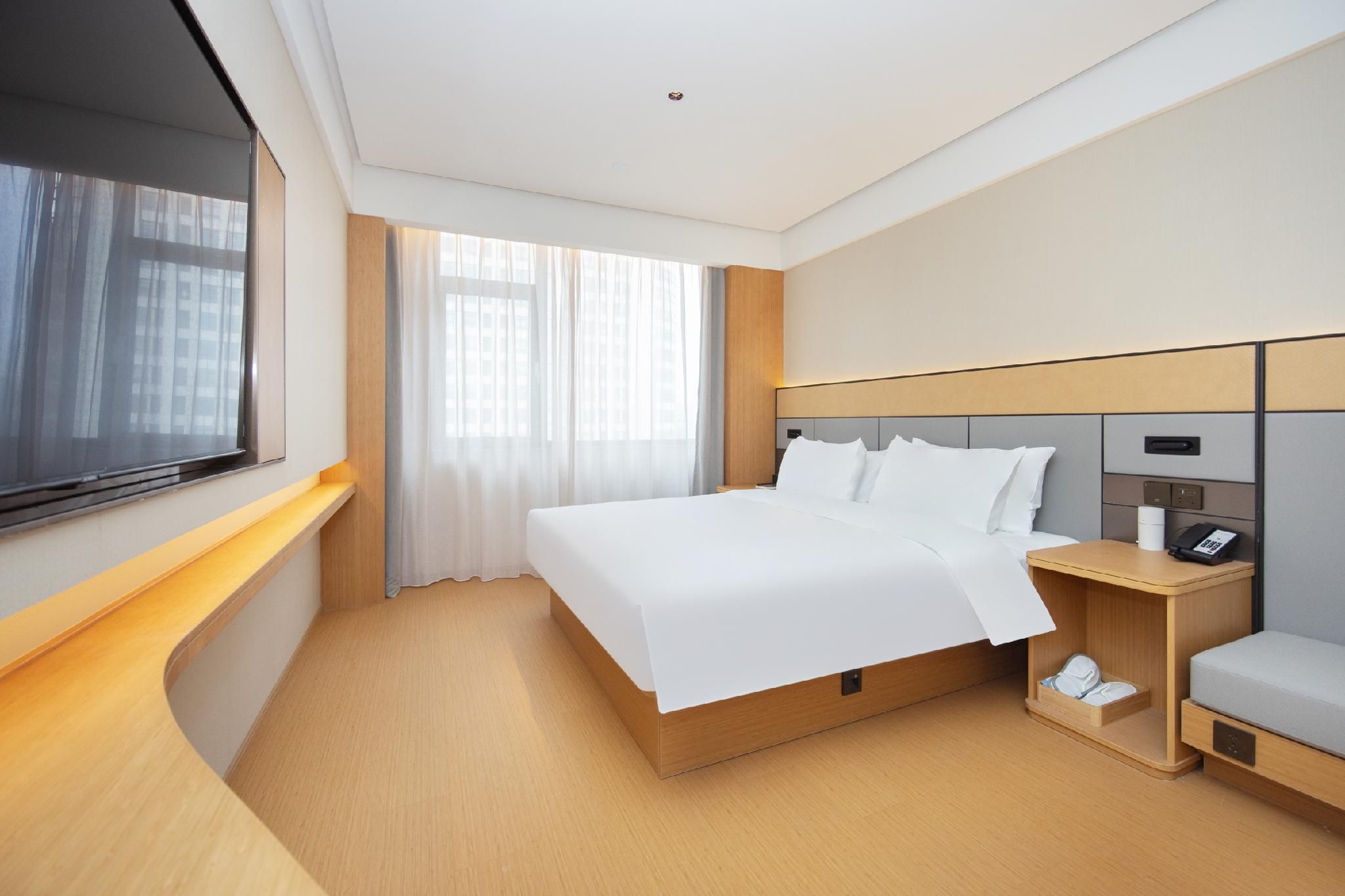Huazhu - Business Bed Room