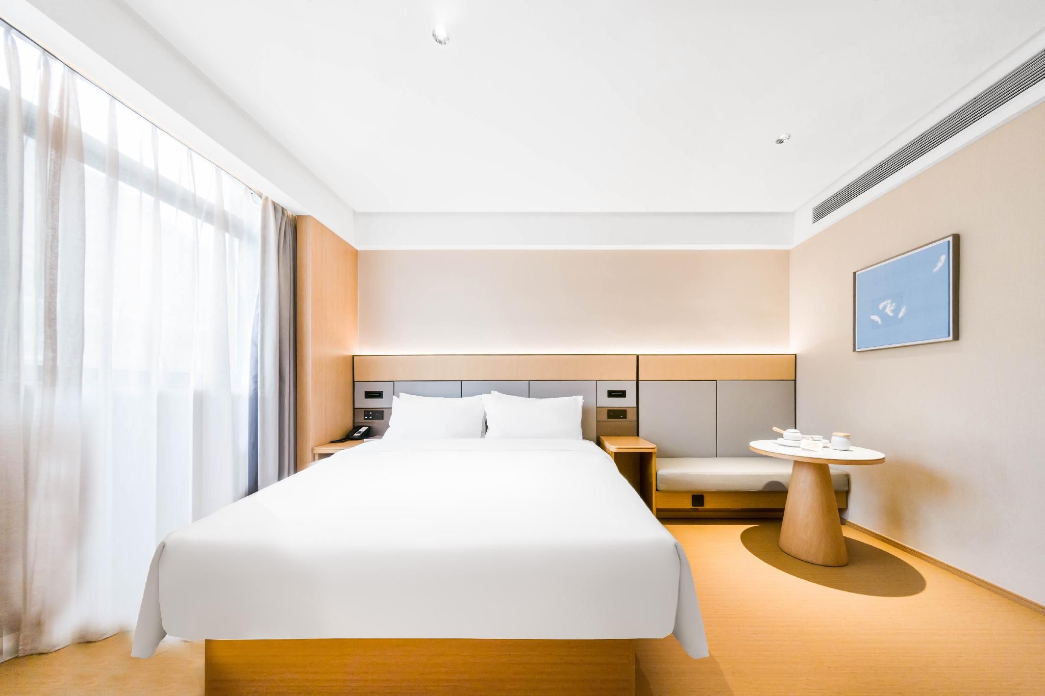 Huazhu - Superior BedRoom