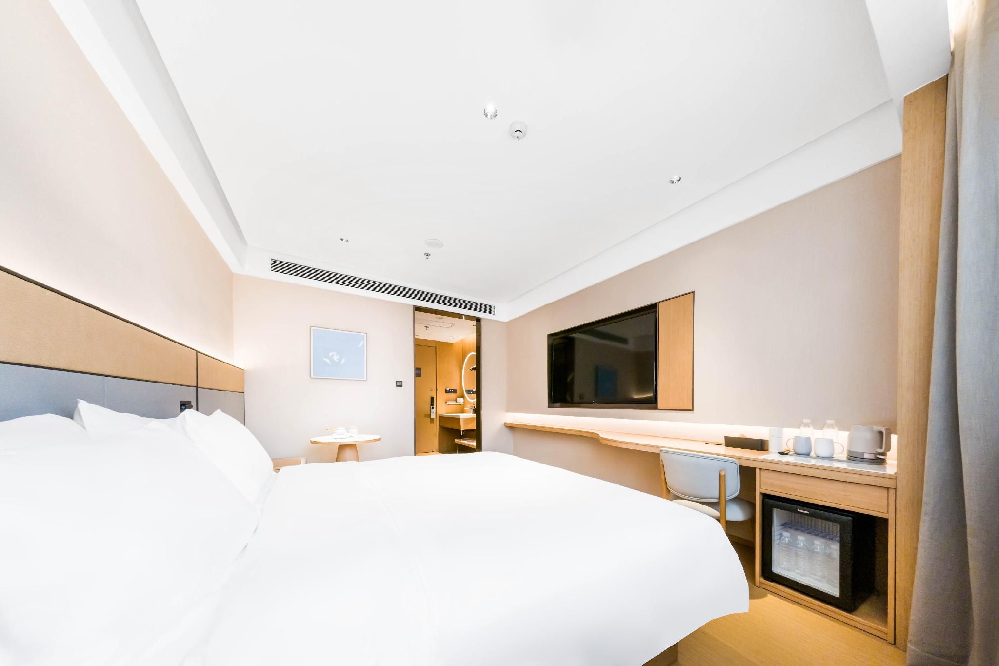 Huazhu - Superior BedRoom