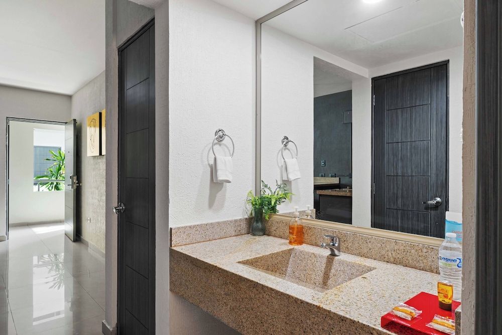 Homesuites Zaragoza Suite, 2 Double Beds 4