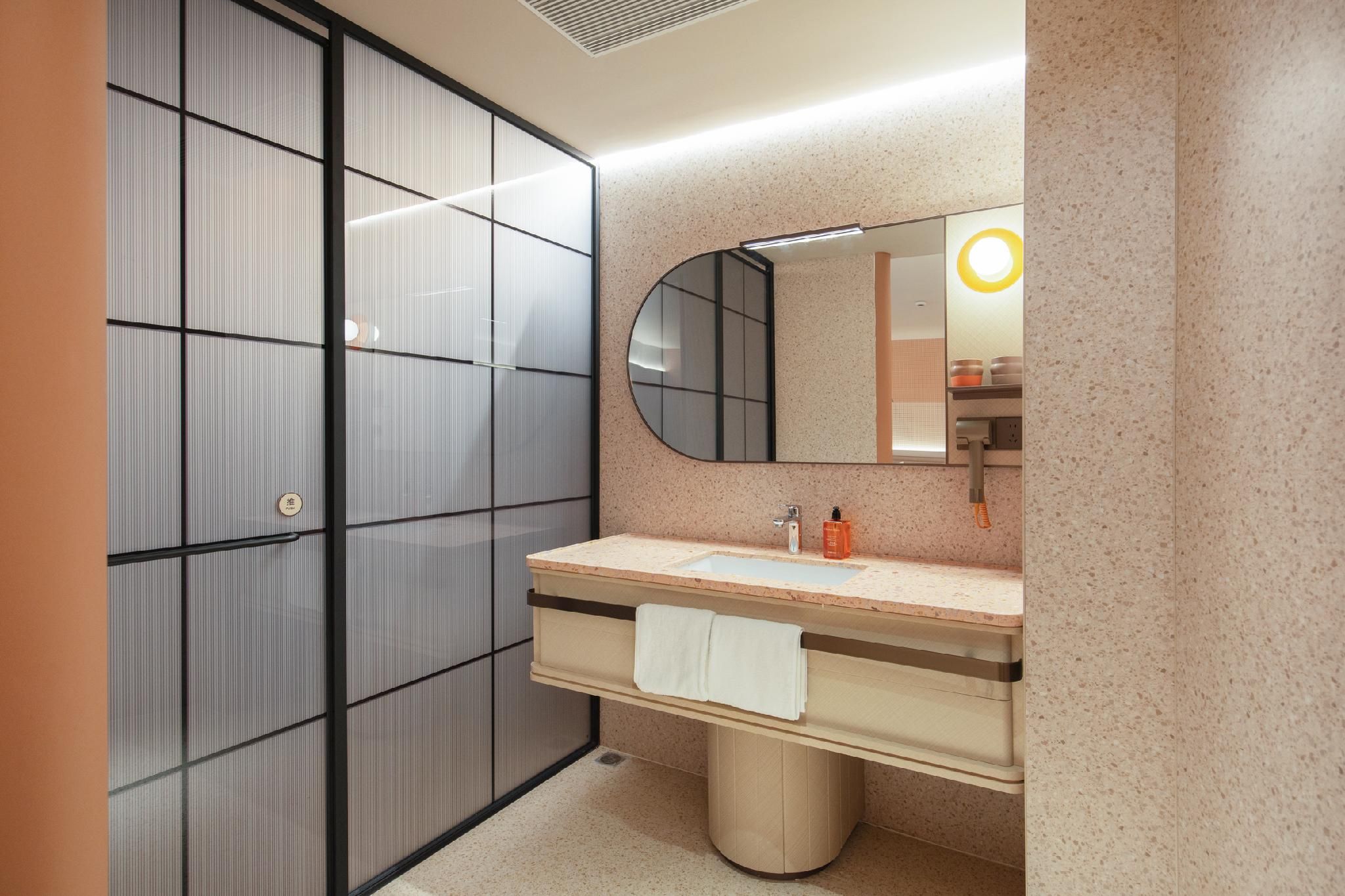 Huazhu - Executive Bed Room
