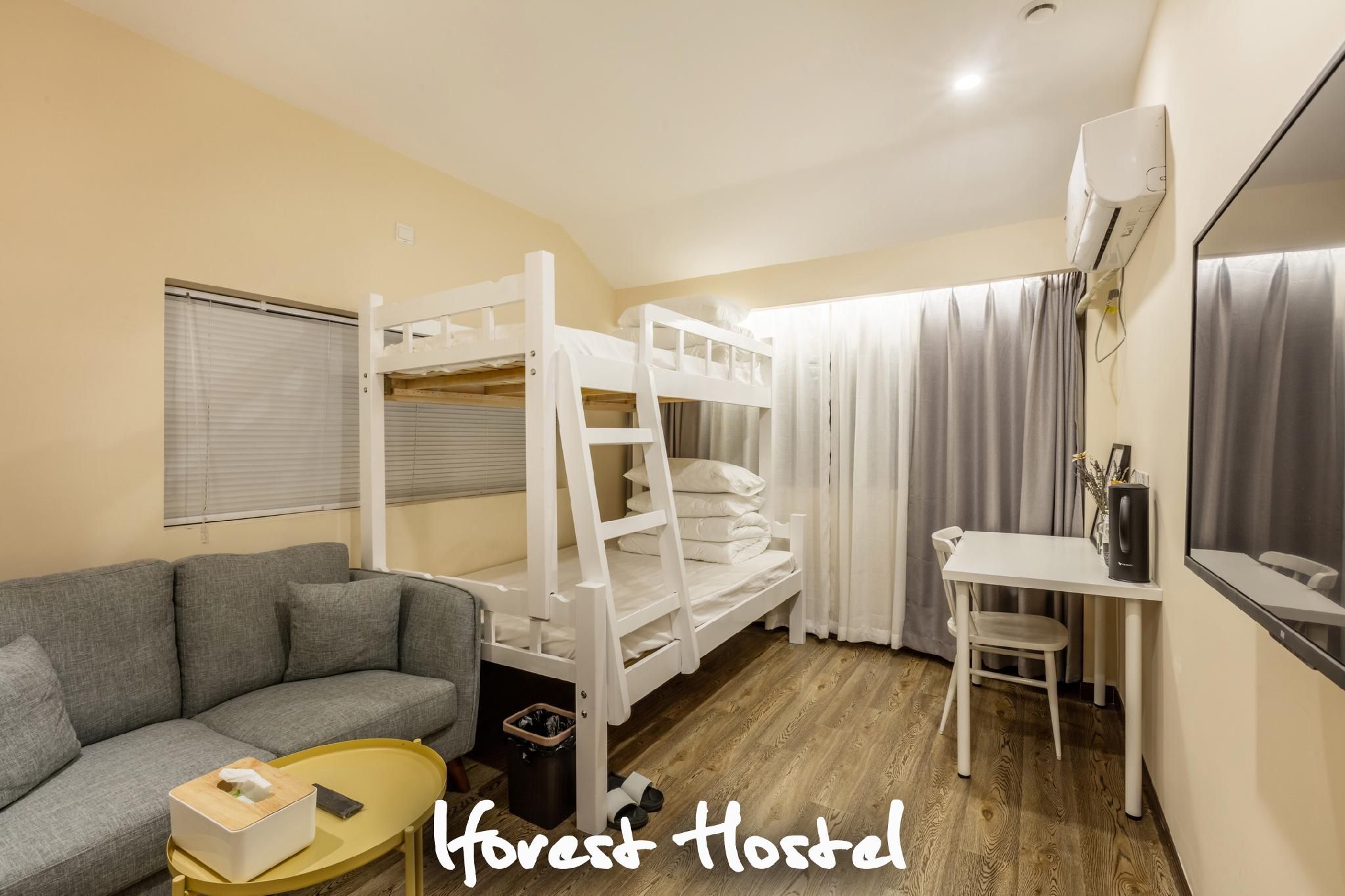 Triple Room with Shower - Non-Smoking