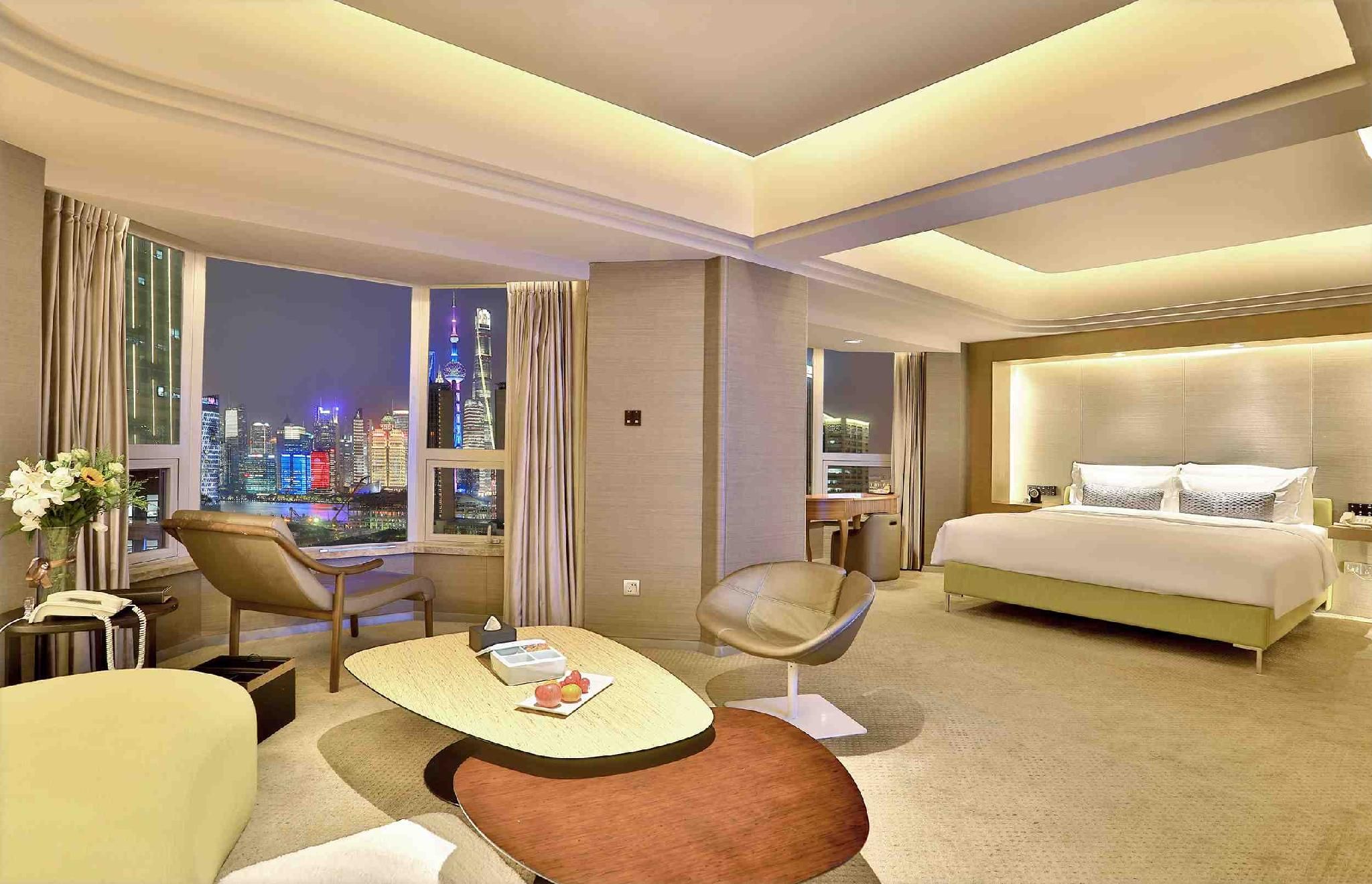 Bund Pearl Three-piece Suite