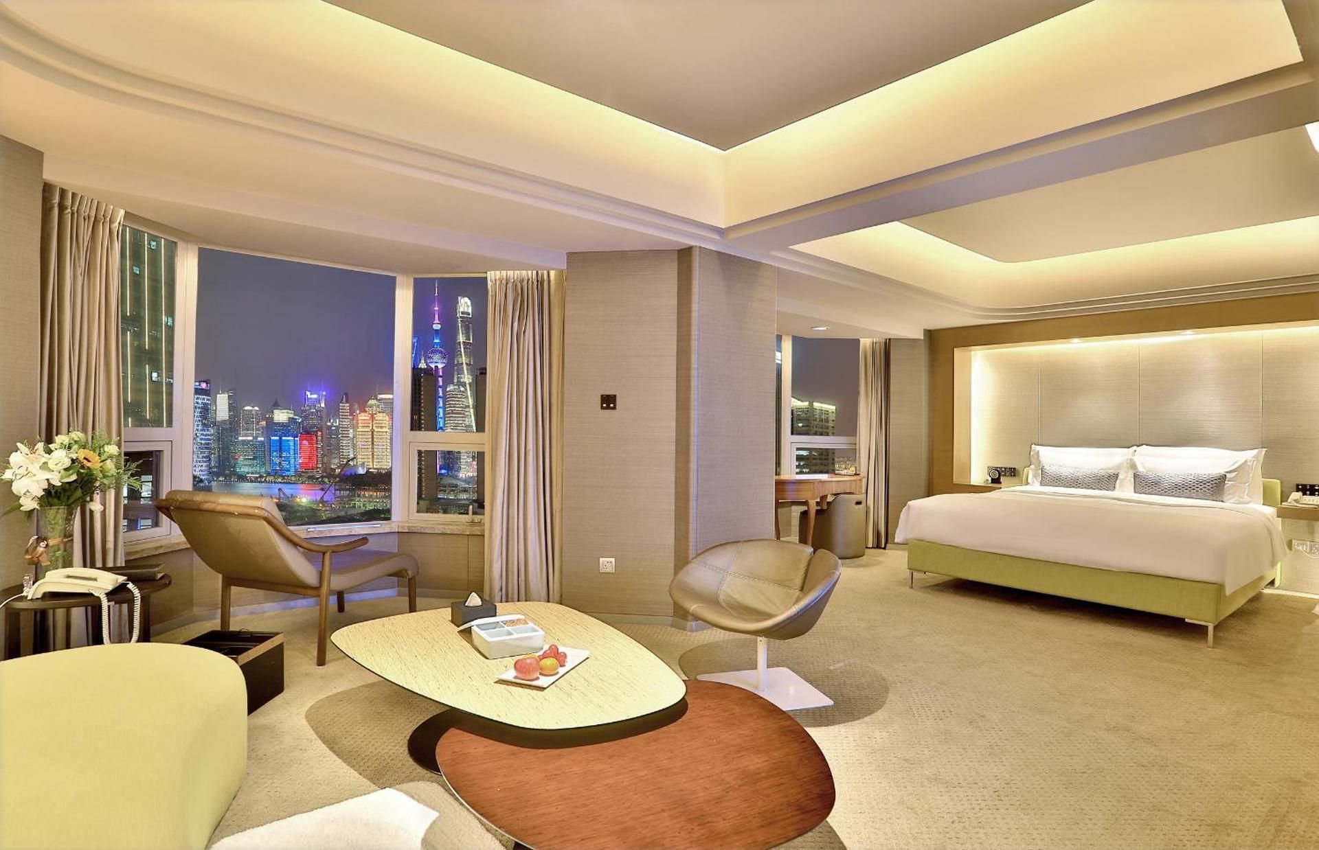 Deluxe Suite with Spa Bath