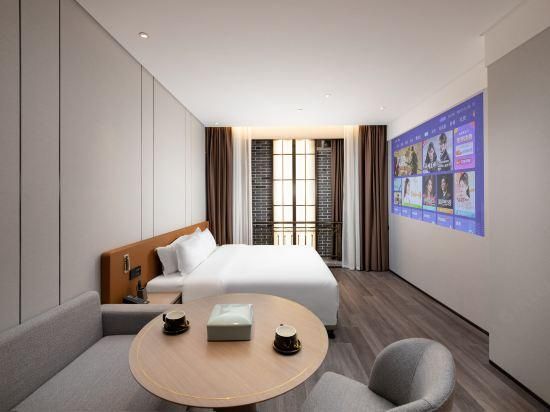 Courtyard Jingmi 1 Bed Room