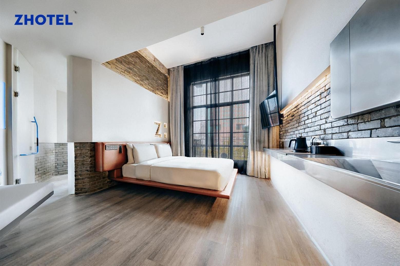 Double Room with Landmark View