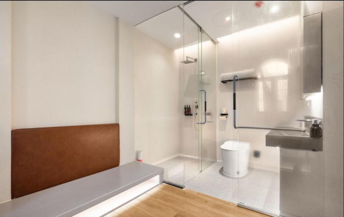 Double Room with View
