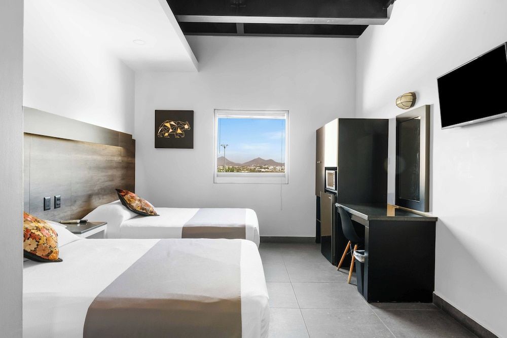 Homesuites Malecon Suite, 2 Double Beds 3