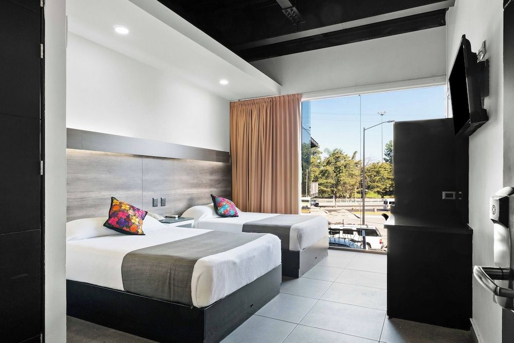 Homesuites Malecon Suite, 2 Double Beds 5