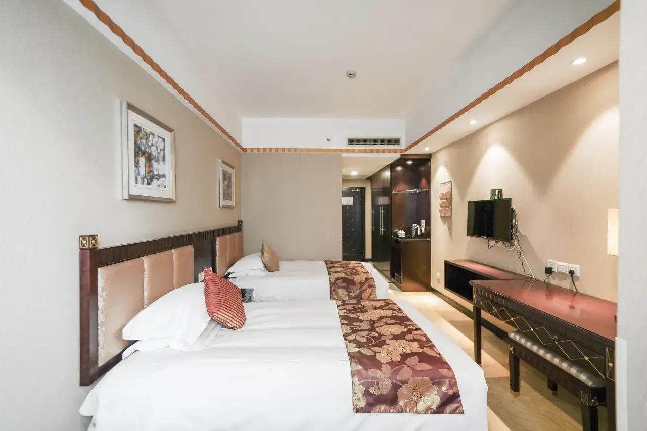 TWIN Standard Twin Room