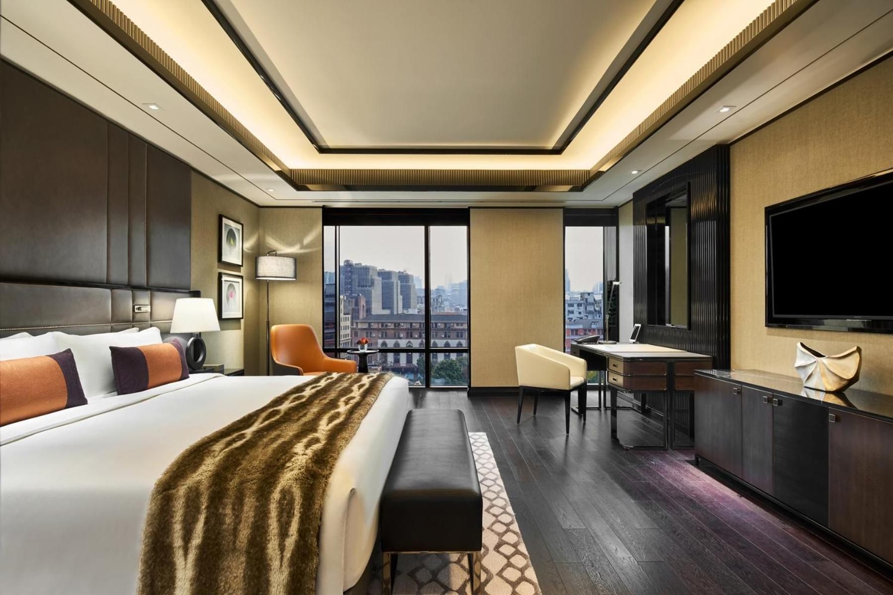 Executive River Suite