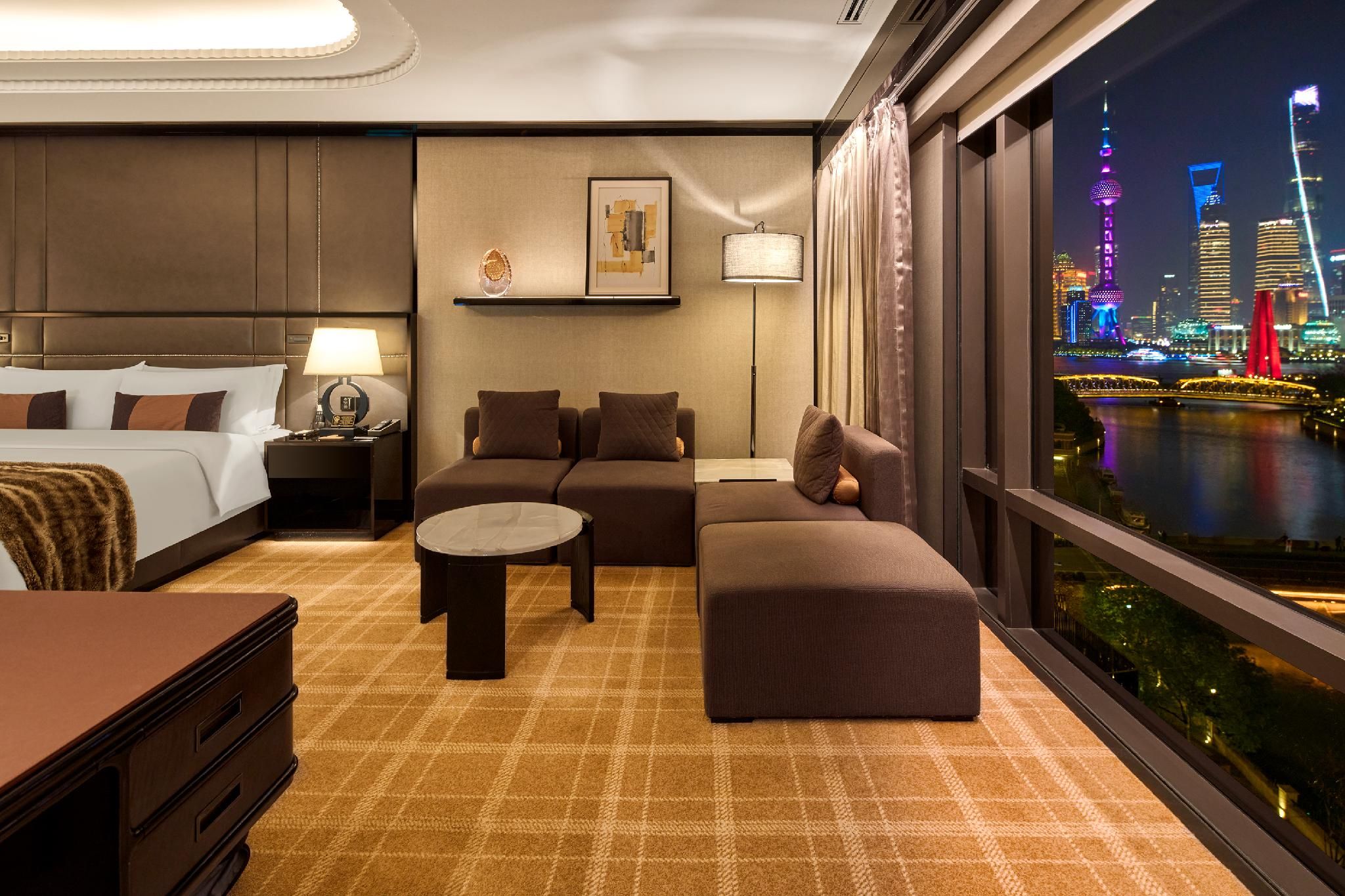 Deluxe River Twin Room